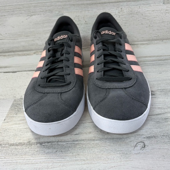 adidas Women’s Size 11 VL Court 2.0 Sneakers In Gray/Glow Pink Lace Up Low Top - Picture 5 of 11